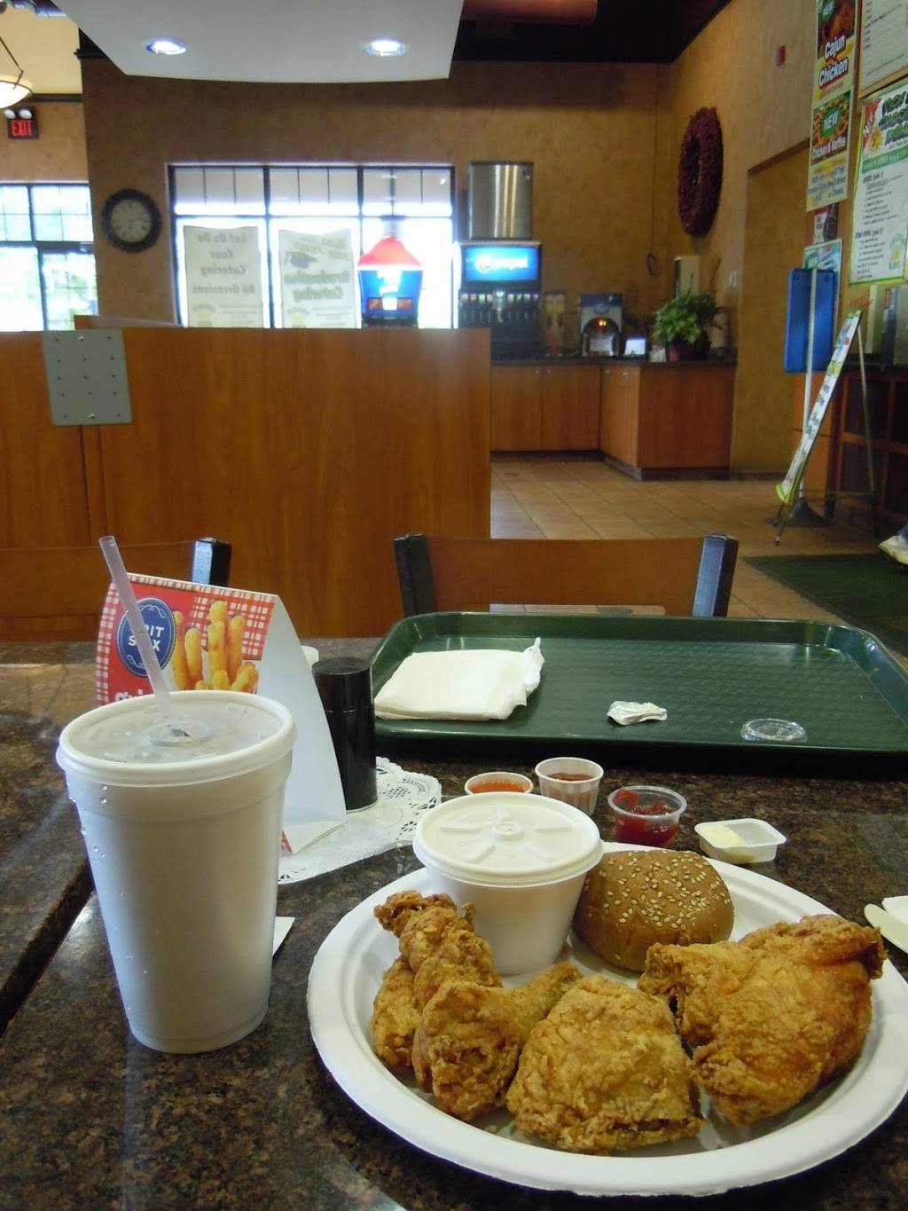 Chicken King | restaurant | 32663 Grand River Ave, Farmington, MI 48336, USA | 2484279910 OR +1 248-427-9910