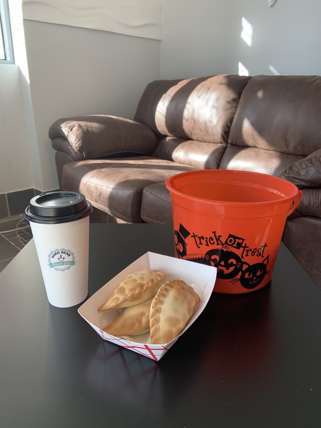 Hard Bean Grand Cafe | meal takeaway | 1866 N Young Cir, Hollywood, FL 33020, USA | 9545892392 OR +1 954-589-2392