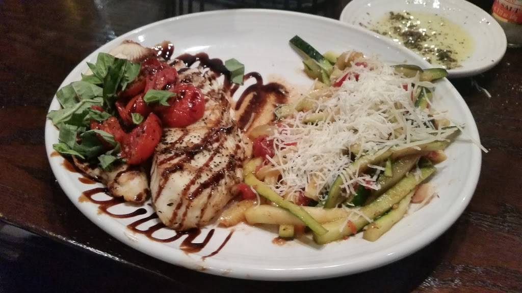 Carrabbas Italian Grill | restaurant | 2370 SW College Rd, Ocala, FL 34471, USA | 3528670240 OR +1 352-867-0240