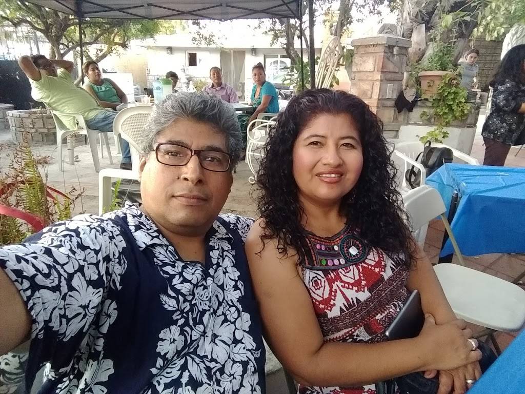 Pollo feliz | restaurant | Calle Novena, Pobladoejido Matamoros, Tijuana, B.C., Mexico | 016643032365 OR +52 664 303 2365