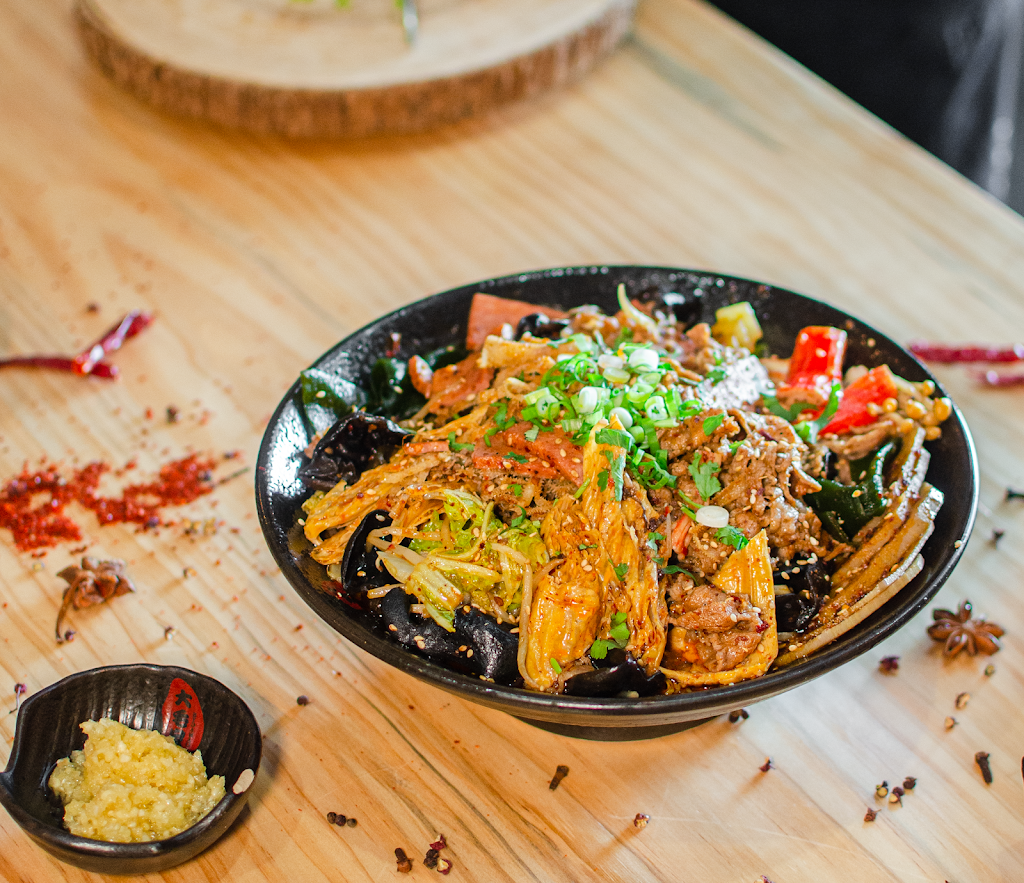 Royal Highness Zhu 朱椿 | restaurant | 1217-1219 W Fullerton Ave, Chicago, IL 60614, USA | 7737998151 OR +1 773-799-8151