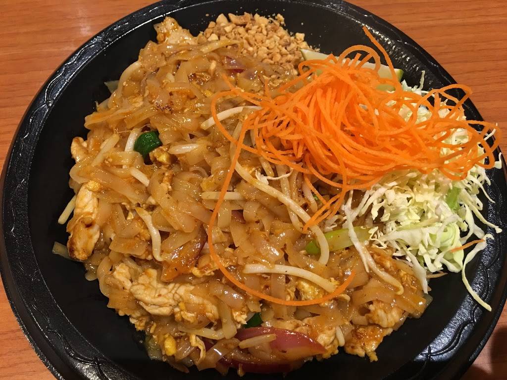 MaDee Thai Kitchen | restaurant | 401 E 17th St, Costa Mesa, CA 92627, USA | 9496312731 OR +1 949-631-2731