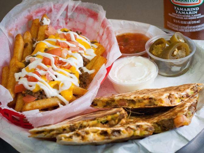 barBURRITO | restaurant | 119 Silvercreek Pkwy N Unit #119A, Guelph, ON N1H 3T2, Canada | 5192657500 OR +1 519-265-7500