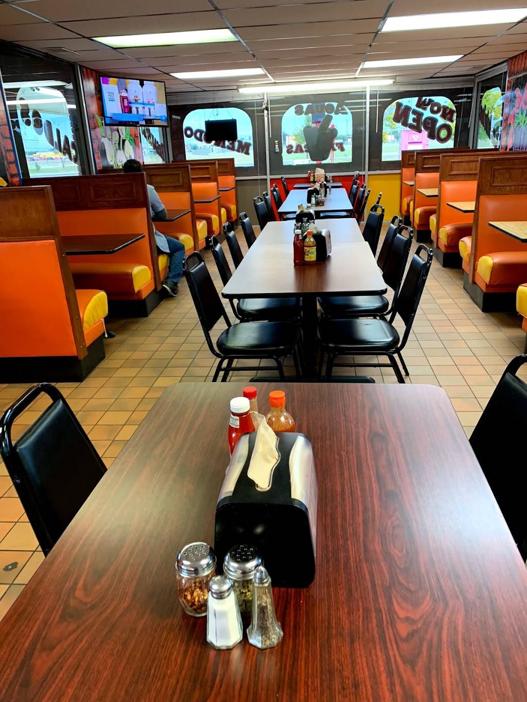 El Rey Taqueria | restaurant | 100 S May Ave, Oklahoma City, OK 73107, USA | 4052707894 OR +1 405-270-7894