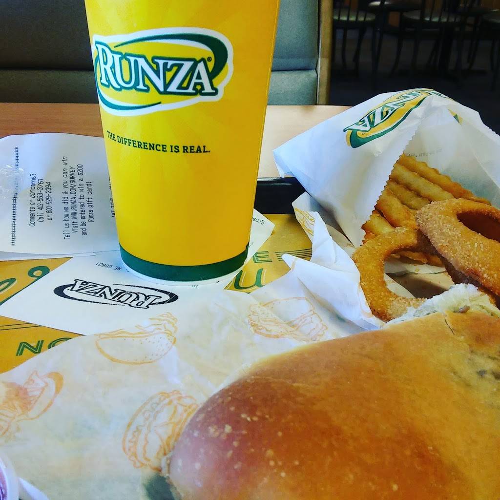 Runza Restaurant | restaurant | 1944 33rd Ave, Columbus, NE 68601, USA | 4025633767 OR +1 402-563-3767