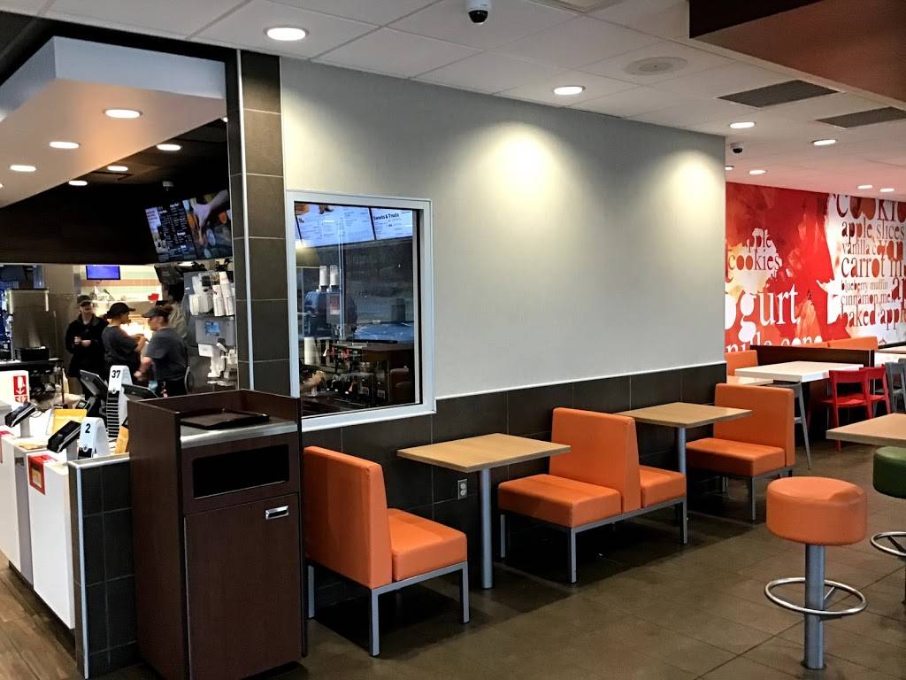 McDonalds | cafe | 38045 Midland Trail E, White Sulphur Springs, WV 24986, USA | 3045369353 OR +1 304-536-9353