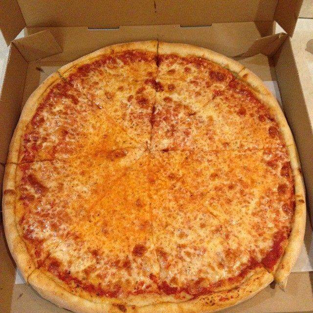 Calabria Pizza | restaurant | 36 W Ramapo Rd, Garnerville, NY 10923, USA | 8455539888 OR +1 845-553-9888