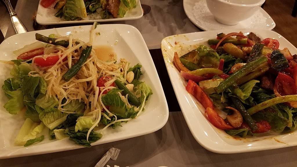 Phattra Thai Restaurant | restaurant | 426 Main St, Metuchen, NJ 08840, USA | 7325159333 OR +1 732-515-9333