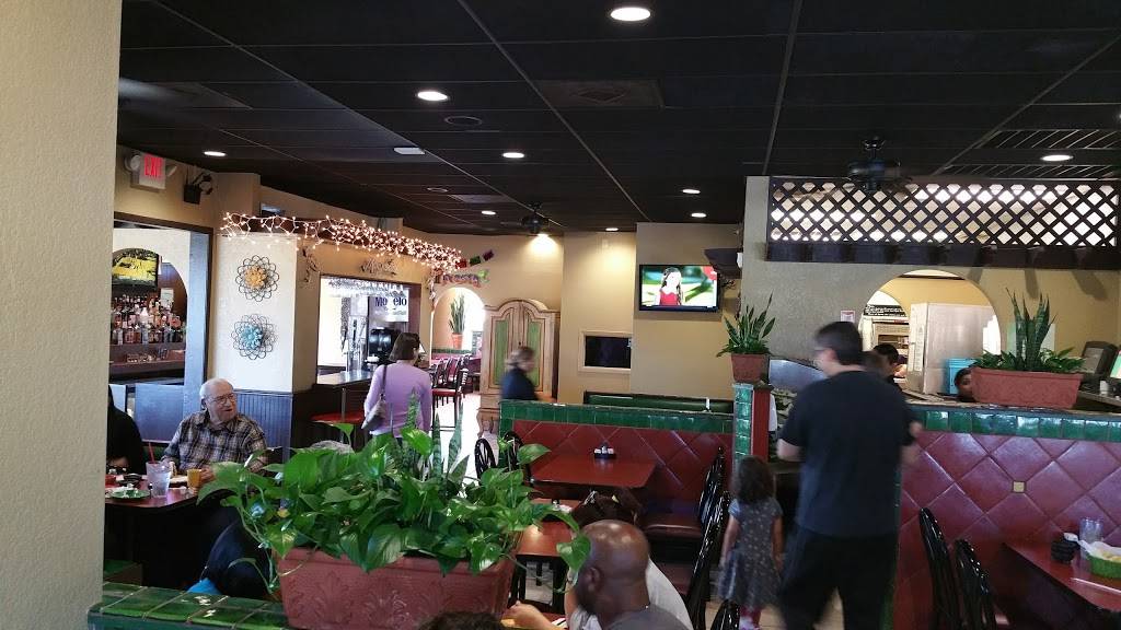 Las Palapas | restaurant | 23725 Interstate 10 Frontage Rd, San Antonio, TX 78257, USA | 2106980776 OR +1 210-698-0776