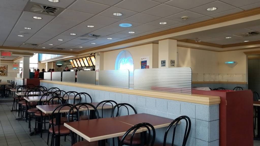 Chez Ashton | restaurant | 6380 Boulevard Wilfrid-Hamel, LAncienne-Lorette, QC G2E 2H9, Canada | 4188724044 OR +1 418-872-4044