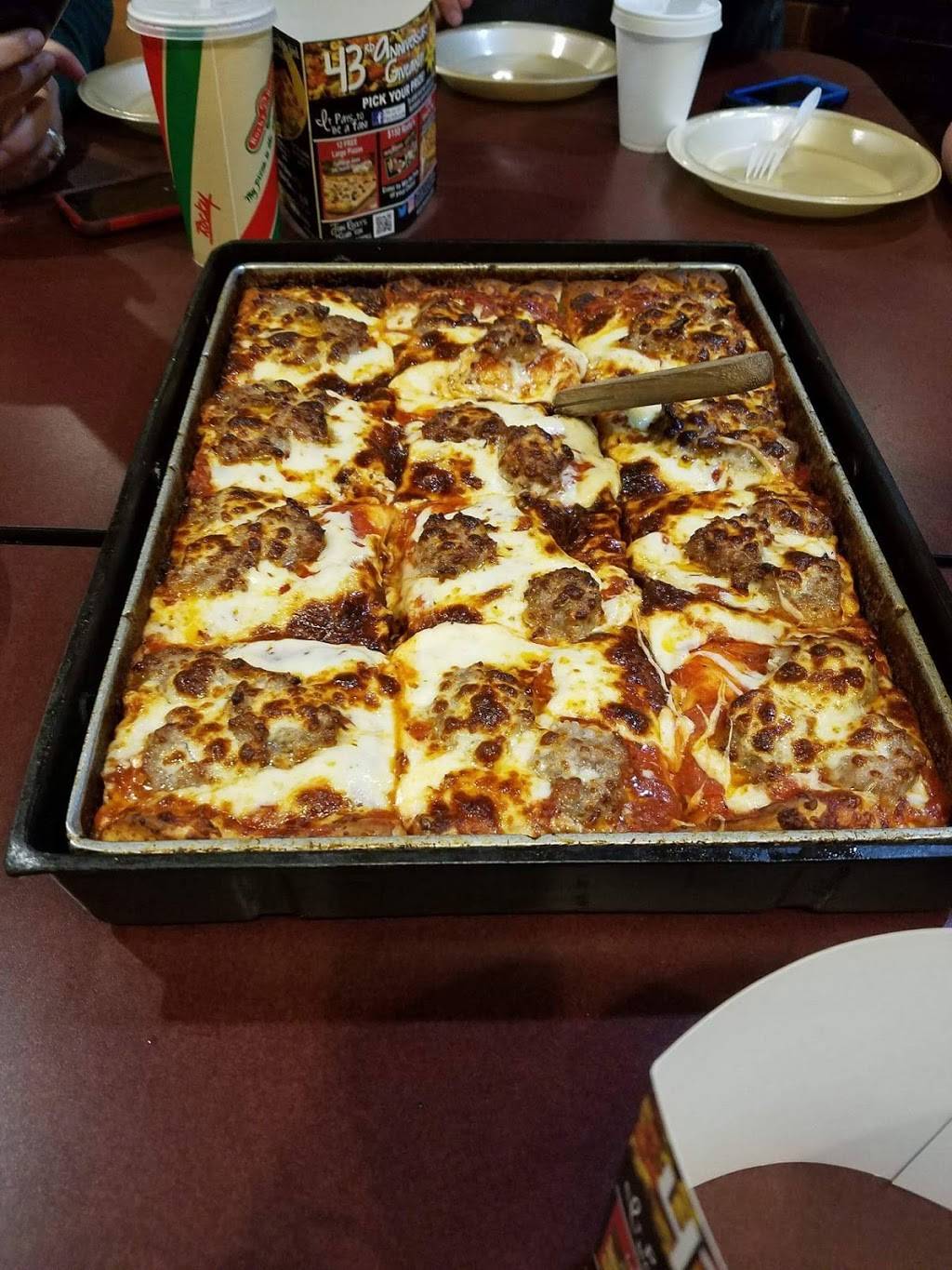 Rocky Rococo Pizza and Pasta | restaurant | 11319 W Bluemound Rd, Wauwatosa, WI 53226, USA | 4147714222 OR +1 414-771-4222