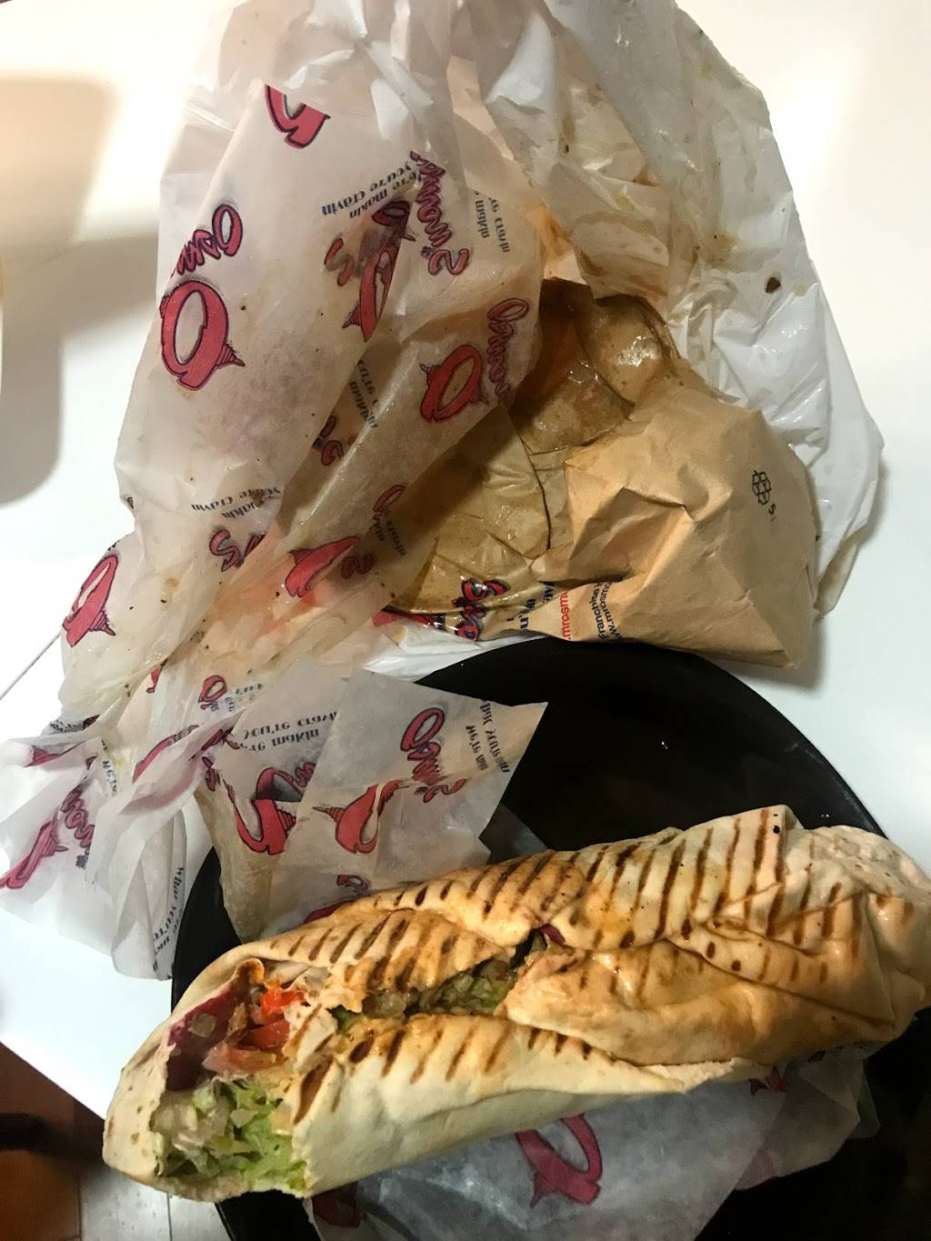 Osmows Shawarma | restaurant | 2583 St Clair Ave W Unit 2, Toronto, ON M6N 4Z5, Canada | 4167609888 OR +1 416-760-9888