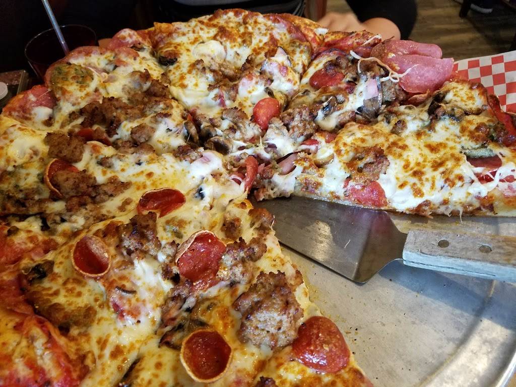 Nicolosis Italian Restaurant | restaurant | 7005 Navajo Rd, San Diego, CA 92119, USA | 6194615757 OR +1 619-461-5757