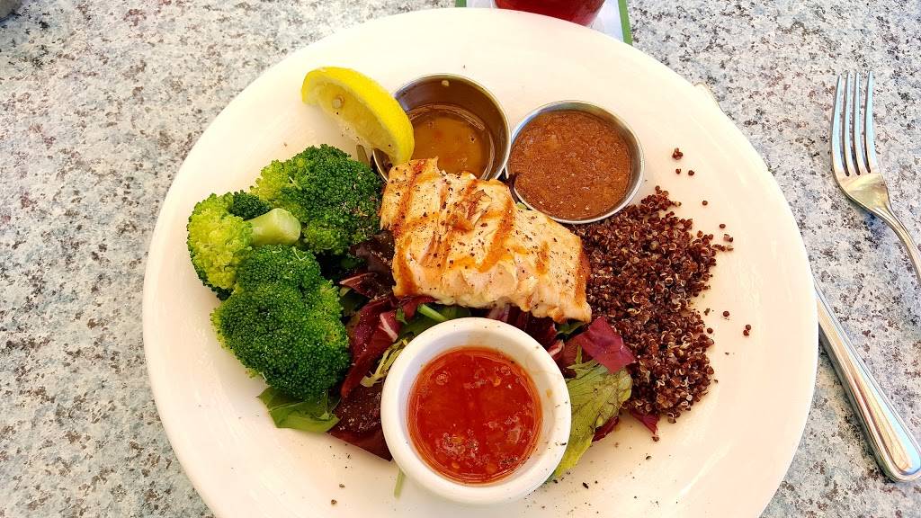 Pier 500 | restaurant | 500 1st St, Hudson, WI 54016, USA | 7153865504 OR +1 715-386-5504