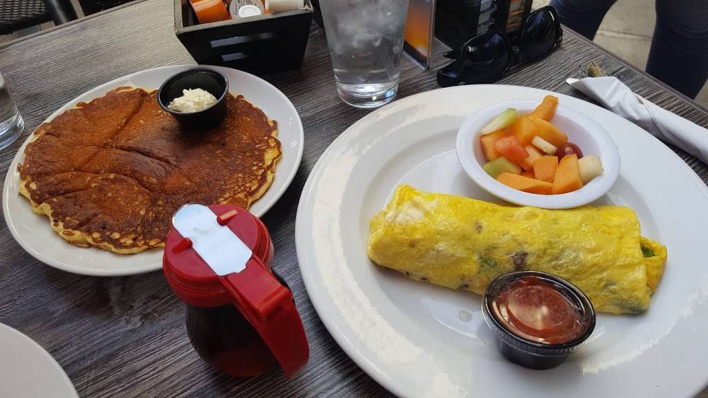 Paradise Cove Cafe | restaurant | 44150 Town Center Way Suite b5, Palm Desert, CA 92260, USA | 7607791617 OR +1 760-779-1617