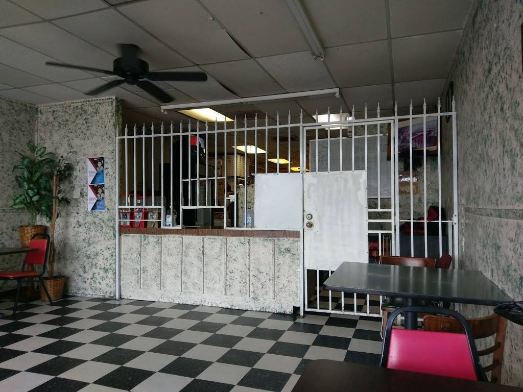 Lazaros Pizza | restaurant | 9913 N Houston Rosslyn Rd, Houston, TX 77088, USA | 7134664407 OR +1 713-466-4407