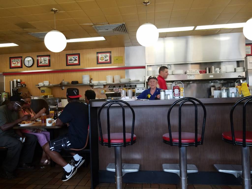 Waffle House | meal takeaway | 4223 Appalachian Hwy, Blue Ridge, GA 30513, USA | 7066327823 OR +1 706-632-7823