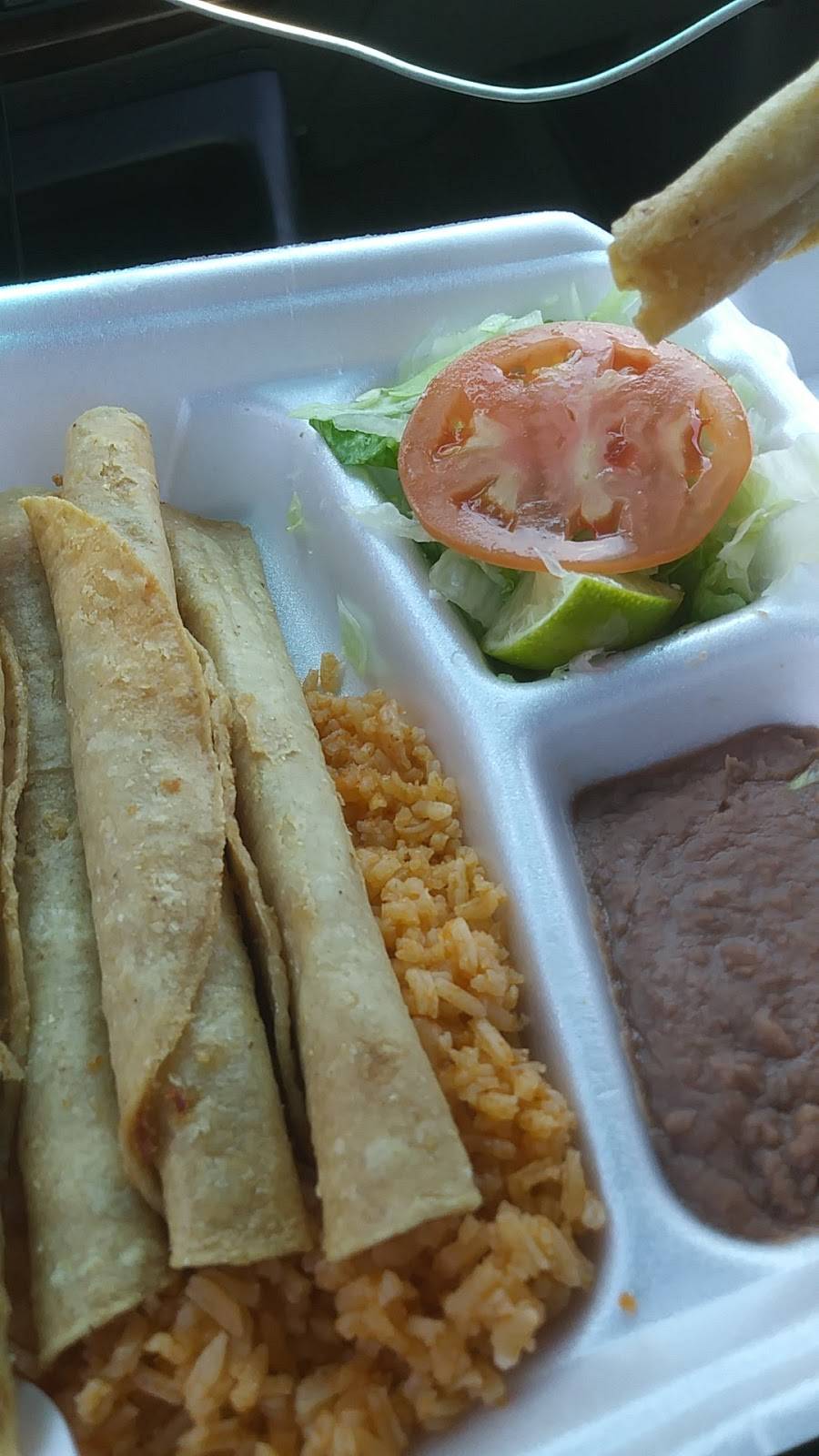 San Diego Taco Shop | restaurant | 1331 N Jim Miller Rd, Dallas, TX 75217, USA | 2143980058 OR +1 214-398-0058