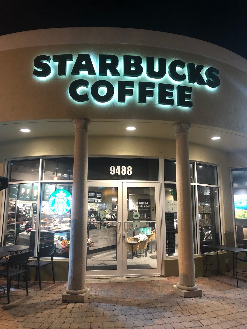 Starbucks | cafe | 9488 NE 2nd Ave, Miami Shores, FL 33138, USA | 3057545481 OR +1 305-754-5481