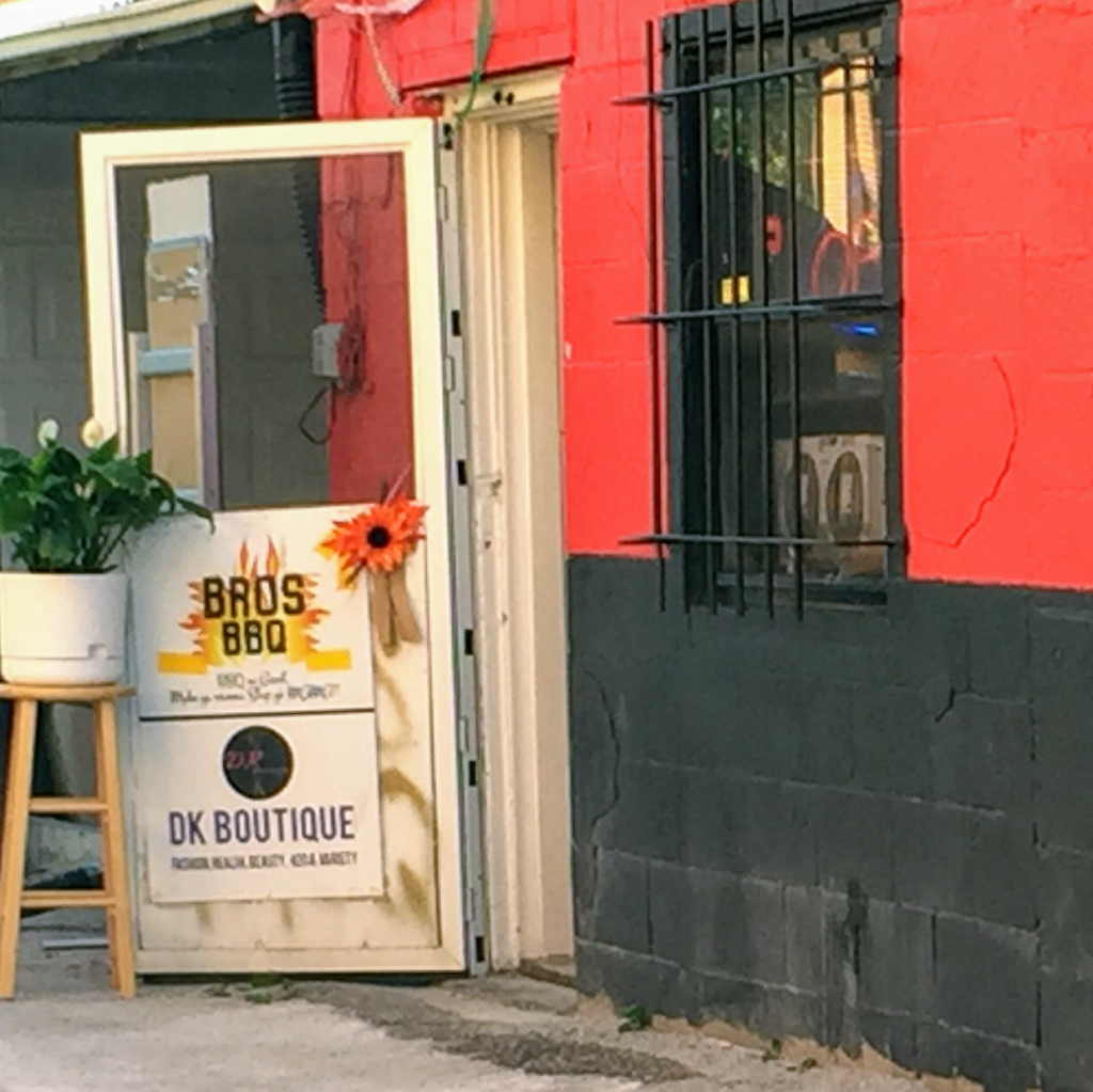 Bros BBQ | restaurant | 3371 Lake Shore Blvd W, Etobicoke, ON M8W 1N1, Canada | 4162522270 OR +1 416-252-2270