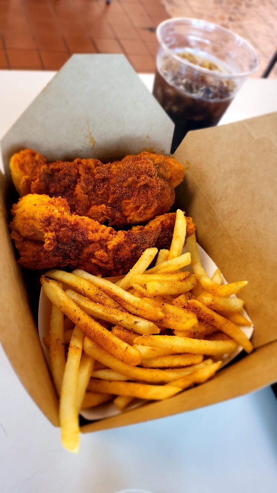 Legend Hot Chicken | restaurant | 6402 Florence Ave, Bell Gardens, CA 90201, USA | 5623810138 OR +1 562-381-0138