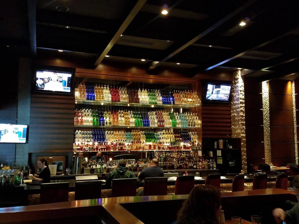 The White Chocolate Grill | restaurant | 1803 Freedom Dr, Naperville, IL 60563, USA | 6305058300 OR +1 630-505-8300