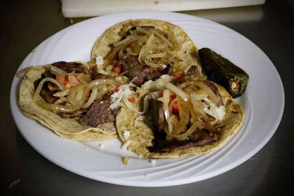 Leonardos | restaurant | 800 N La Fox St, South Elgin, IL 60177, USA | 8477429690 OR +1 847-742-9690