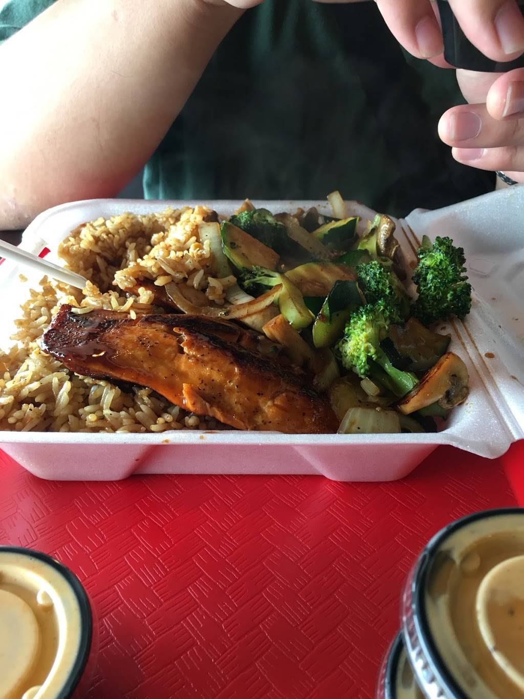 Hibachi Express | restaurant | 6099 McNaughten Rd, Columbus, OH 43232, USA | 6148661501 OR +1 614-866-1501