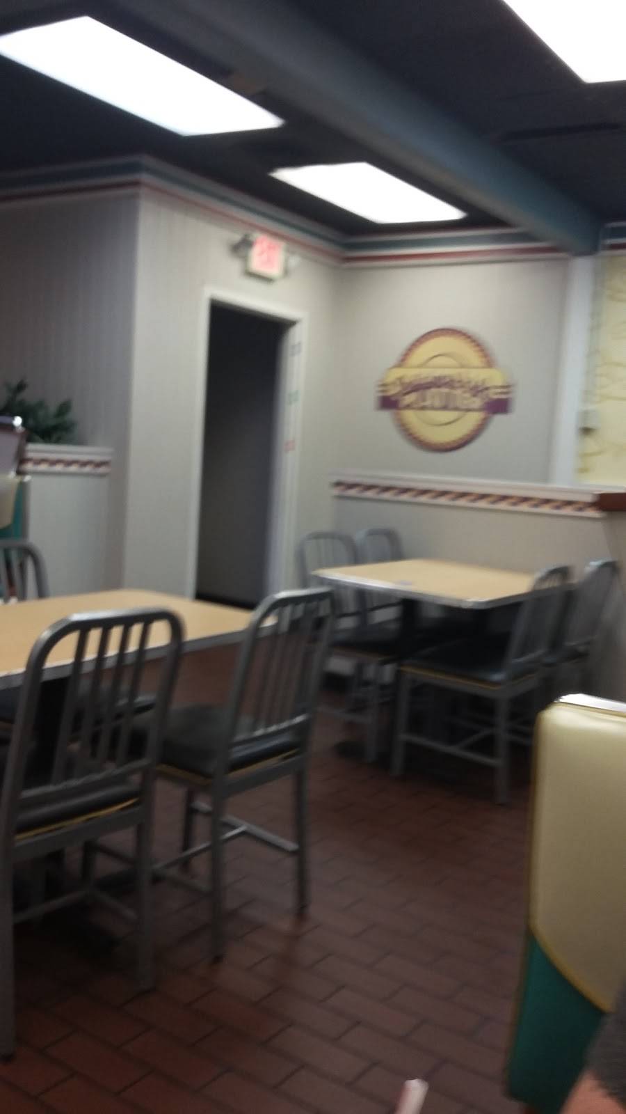 Long John Silvers | restaurant | 1077 N Bridge St, Chillicothe, OH 45601, USA | 7407738989 OR +1 740-773-8989