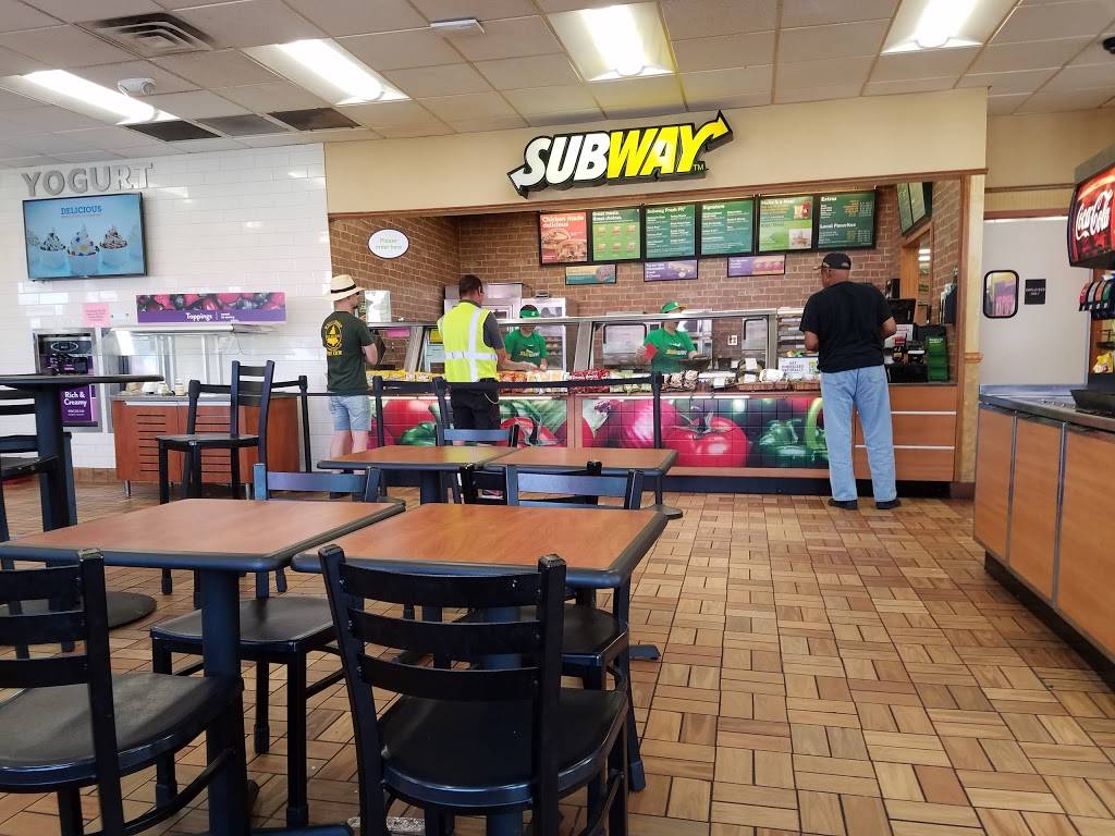 Subway | meal takeaway | 4220 Brooklake Rd NE, Salem, OR 97305, USA | 5034631114 OR +1 503-463-1114