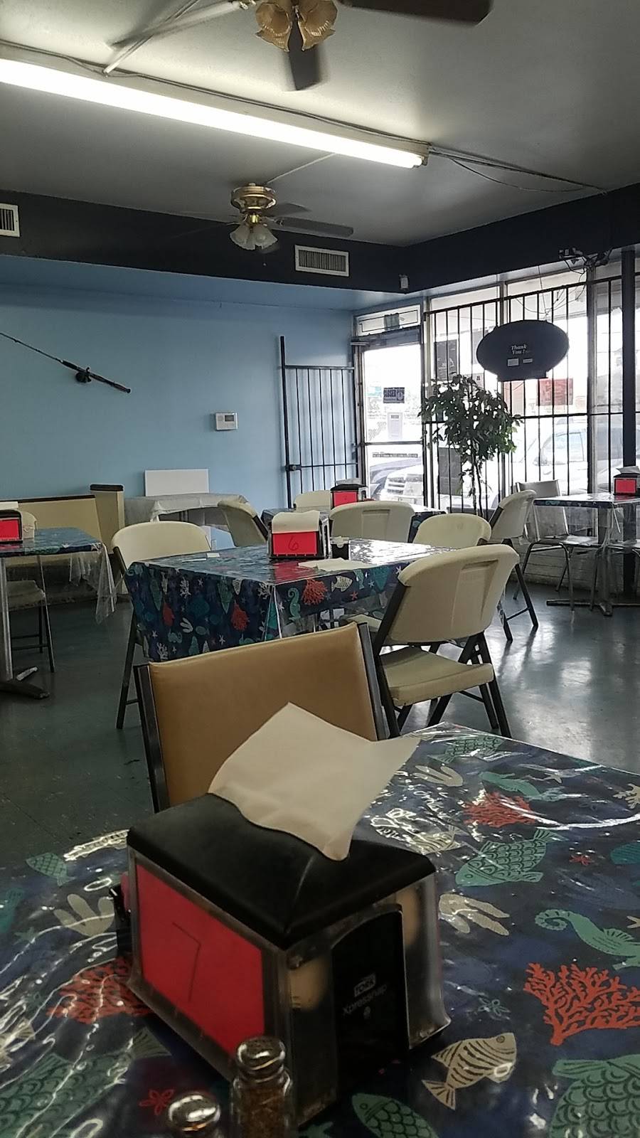 Bayseas Seafood Restaurant #25 | restaurant | 217 S WW White Rd, San Antonio, TX 78219, USA | 2102578996 OR +1 210-257-8996