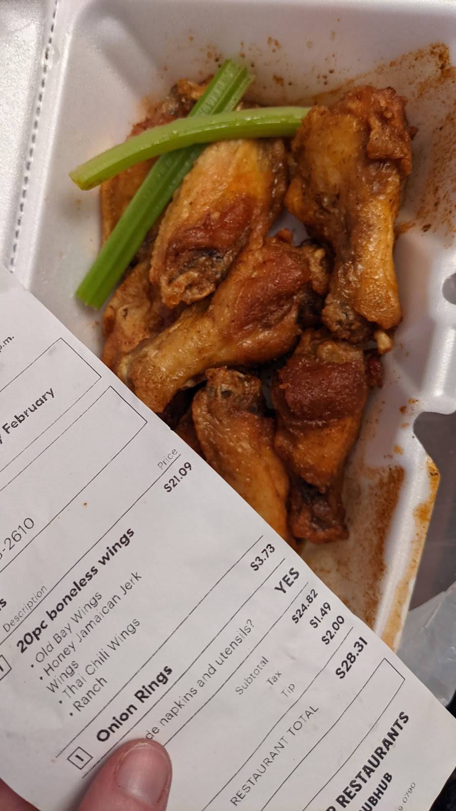 Americas Best Wings | restaurant | 1443 N Main St, Suffolk, VA 23434, USA | 7579355577 OR +1 757-935-5577