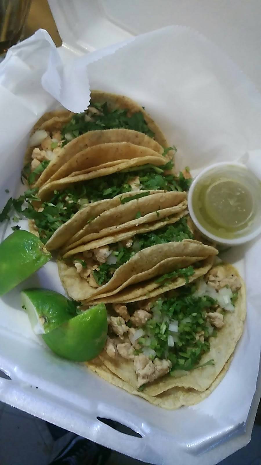 Los Primos Taqueria Taco Truck | restaurant | Pinson Valley Pkwy, Birmingham, AL 35217, USA | 2055147499 OR +1 205-514-7499