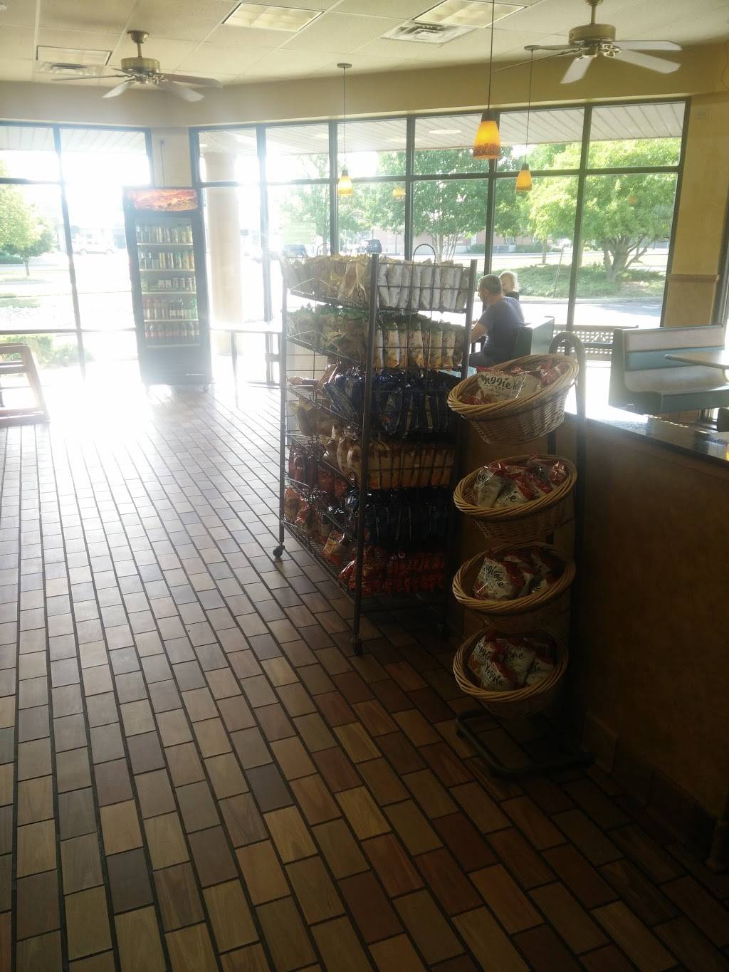 Subway Restaurants | restaurant | 707 W Jefferson St A, Shorewood, IL 60431, USA | 8157292468 OR +1 815-729-2468