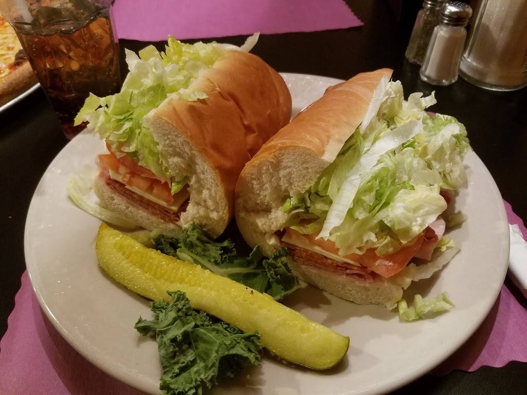 Russell Inn | restaurant | 65 Westfield Rd, Russell, MA 01071, USA | 4138623608 OR +1 413-862-3608