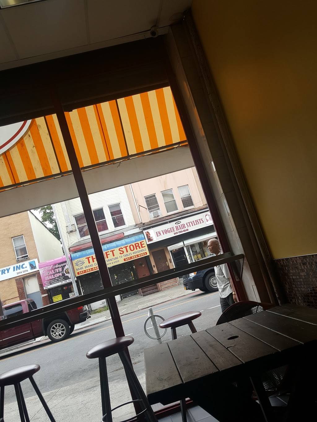 Island Burger | restaurant | 2093 Nostrand Ave, Brooklyn, NY 11210, USA | 3477899955 OR +1 347-789-9955