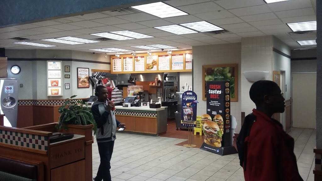 Wendys | restaurant | 6899 Rockside Rd, Independence, OH 44131, USA | 2165200566 OR +1 216-520-0566