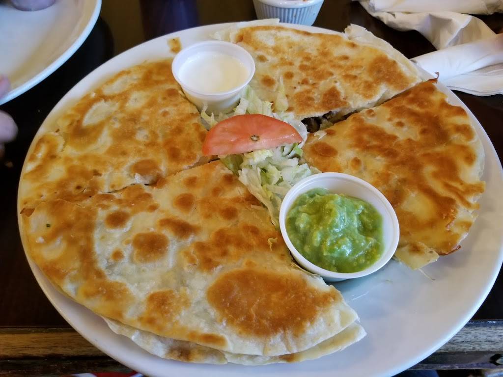 Favelas Mexican Grill | restaurant | 3334 N Texas St B, Fairfield, CA 94533, USA | 7074281496 OR +1 707-428-1496