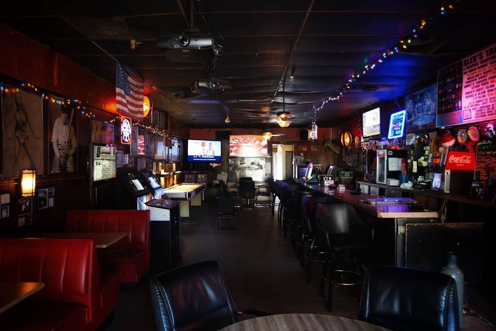 Alexs Tavern | restaurant | 1445 Jackson Ave, Memphis, TN 38107, USA | 9012789086 OR +1 901-278-9086