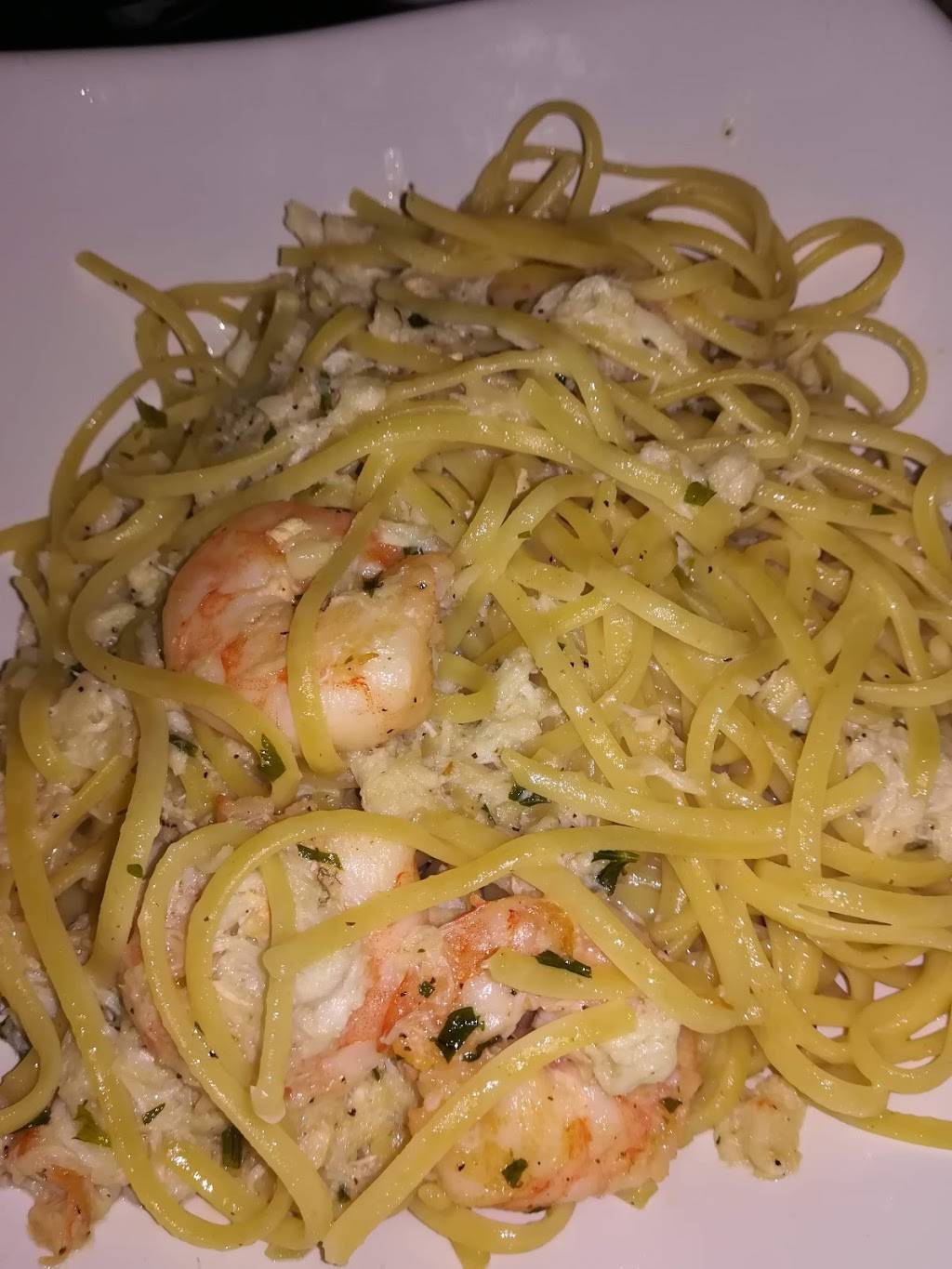 Frankies Italian Restaurant | restaurant | 1131 N Dupont Hwy, Dover, DE 19901, USA | 3028573775 OR +1 302-857-3775