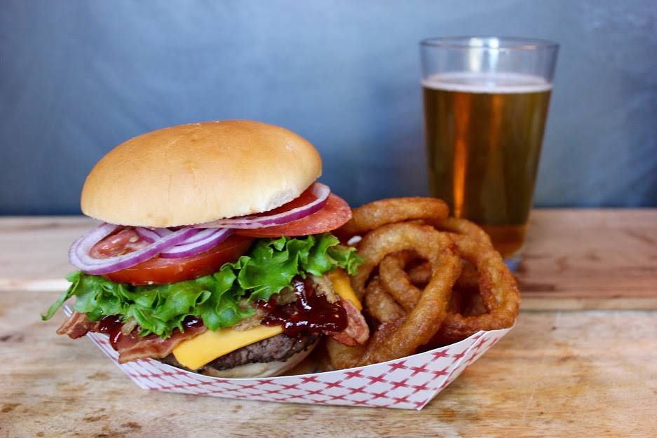 Kirks Steakburgers | restaurant | 2388 S Bascom Ave, Campbell, CA 95008, USA | 4083713565 OR +1 408-371-3565