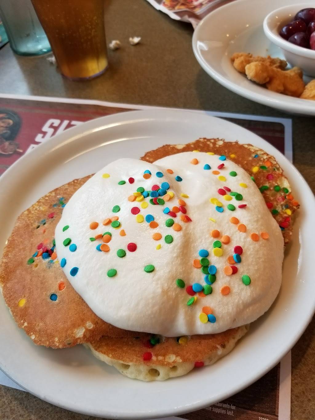 Dennys | restaurant | 44 Dowling Village Boulevard, North Smithfield, RI 02896, USA | 4013561109 OR +1 401-356-1109