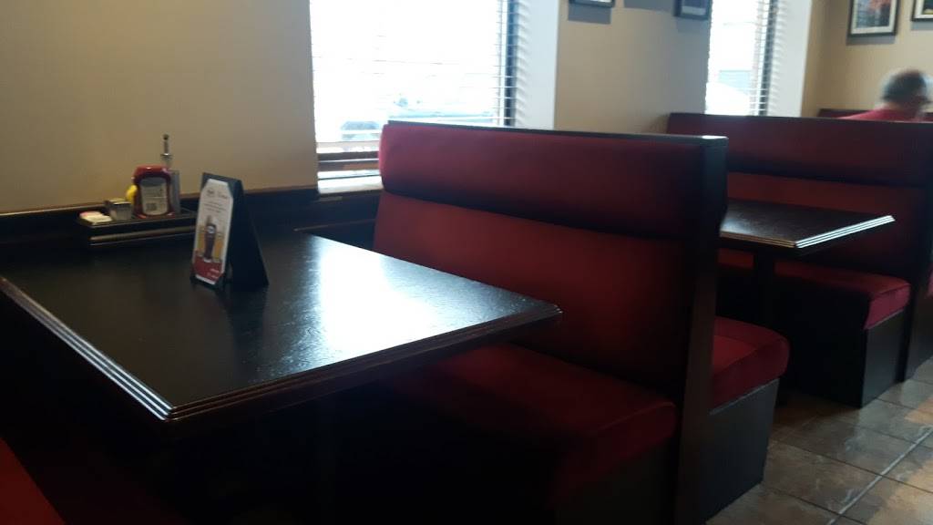 Romas Pizzeria & Lounge | restaurant | 221 Front Rd, Windsor, ON N9J 1Z6, Canada | 5199789800 OR +1 519-978-9800