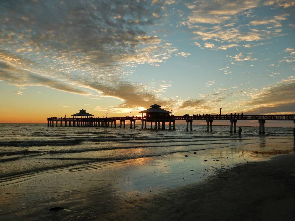 Rudys Treasure Chest | meal takeaway | 10 Old San Carlos Blvd, Fort Myers Beach, FL 33931, USA | 2394633333 OR +1 239-463-3333