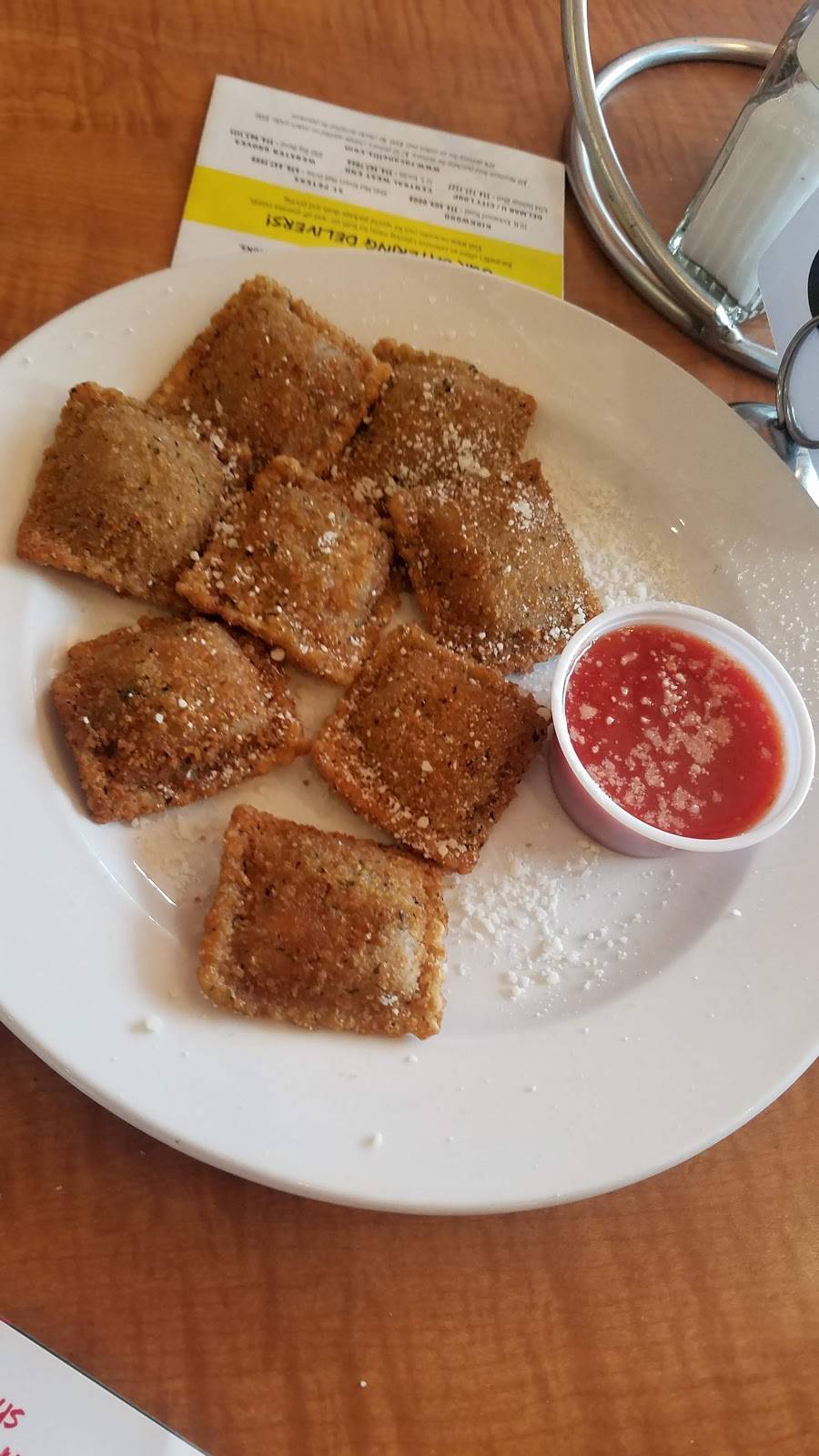 Racanellis New York Pizzeria | restaurant | 8161 Big Bend Blvd, Webster Groves, MO 63119, USA | 3149631111 OR +1 314-963-1111