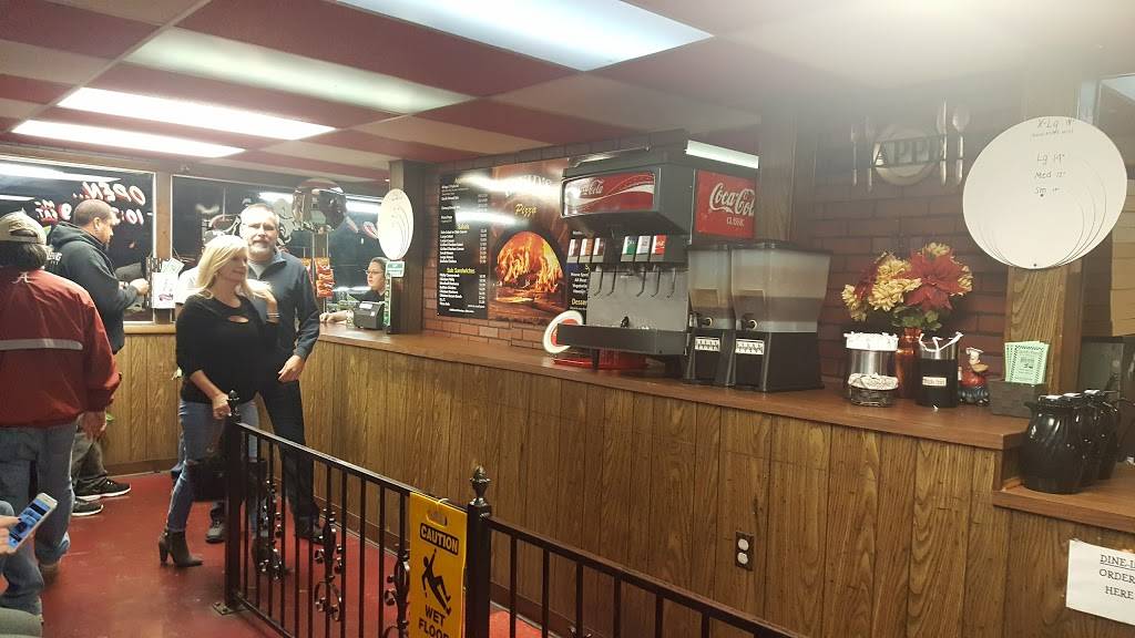 Davids Pizza & Restaurant | restaurant | 329 N Cumberland St, Lebanon, TN 37087, USA | 6154448232 OR +1 615-444-8232