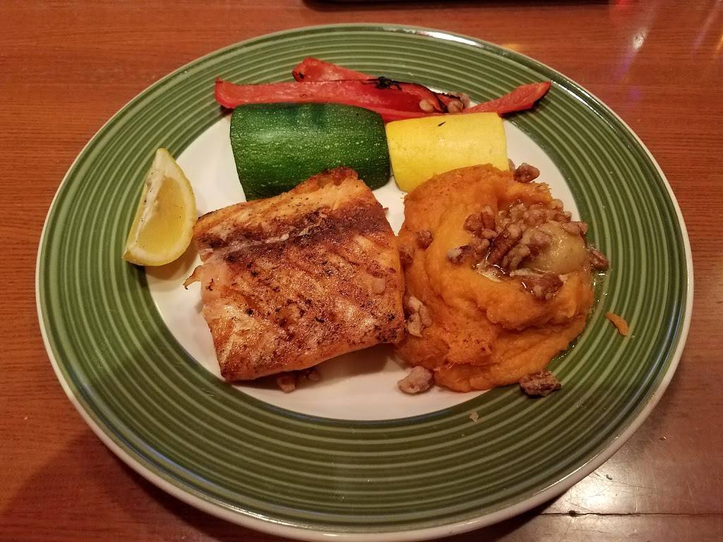 Applebees Grill + Bar | restaurant | 45 Riverton Commons Plaza, Front Royal, VA 22630, USA | 5406354302 OR +1 540-635-4302