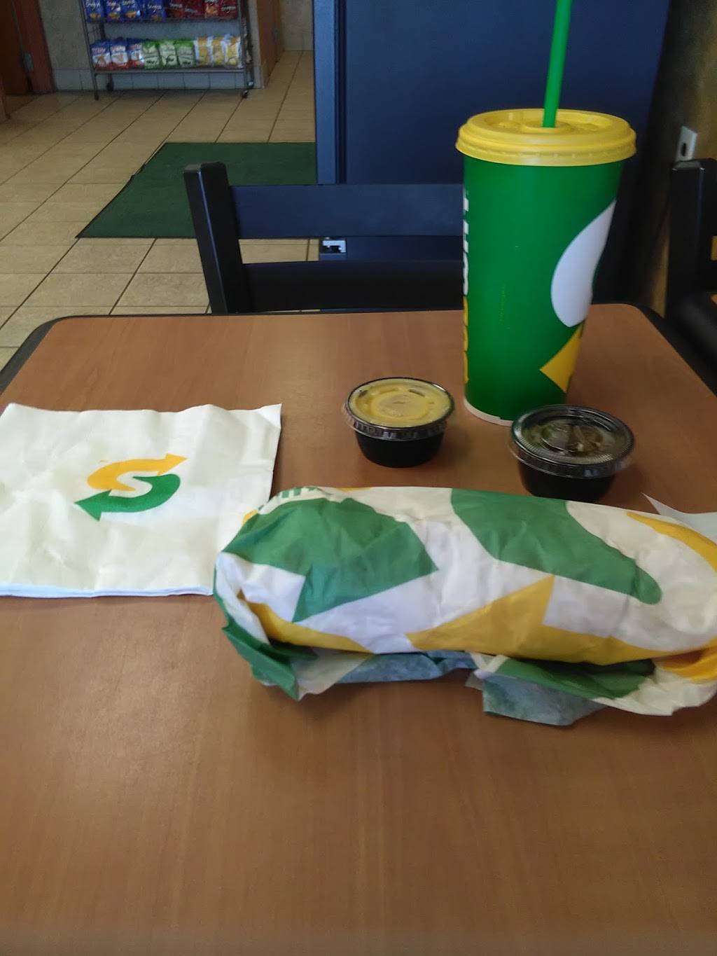 Subway | restaurant | 20765 Gibraltar Rd, Brownstown Charter Twp, MI 48183, USA | 7346711063 OR +1 734-671-1063