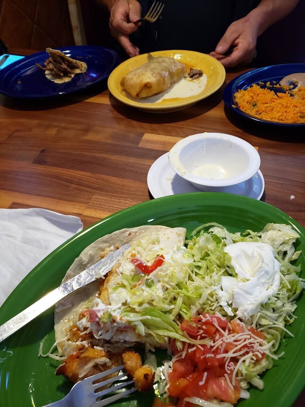 El Rancherito | restaurant | 4303 Broadway St, Mt Vernon, IL 62864, USA | 6182446121 OR +1 618-244-6121