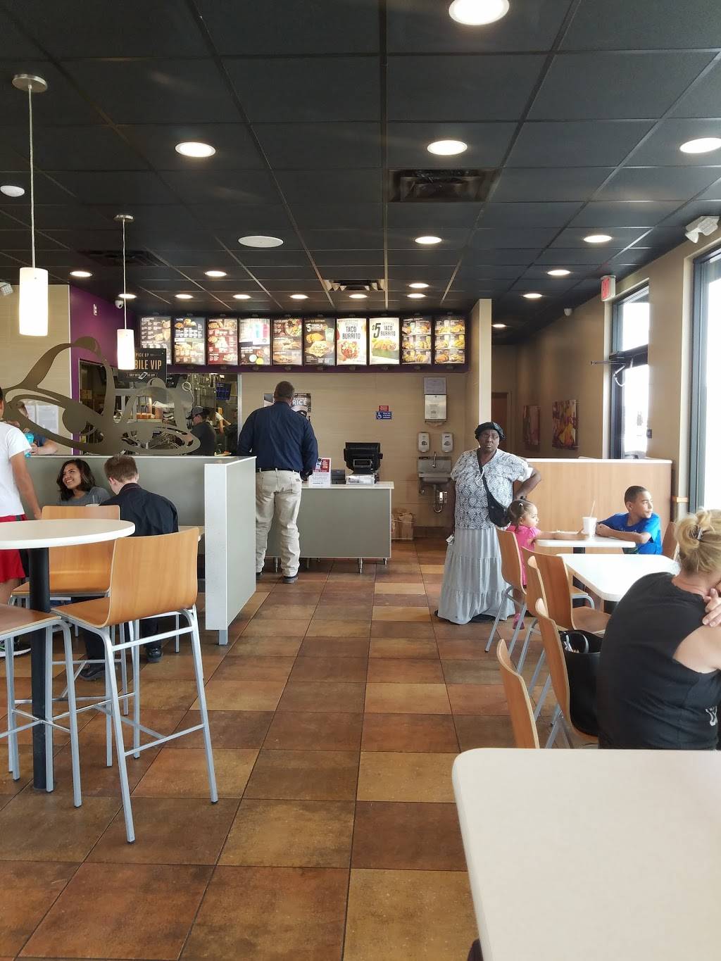 Taco Bell | meal takeaway | 558 N Pinal Pkwy Ave, Florence, AZ 85132, USA | 5208688471 OR +1 520-868-8471